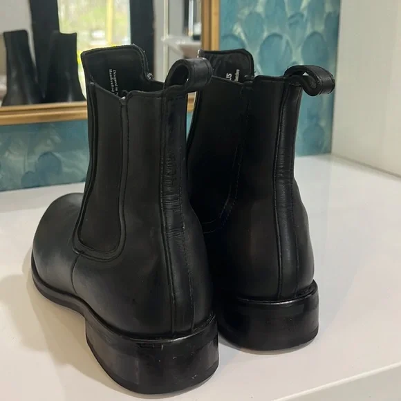 Thursday Boot Company Dutchess Chelsea Boot - Picture 4 of 11
